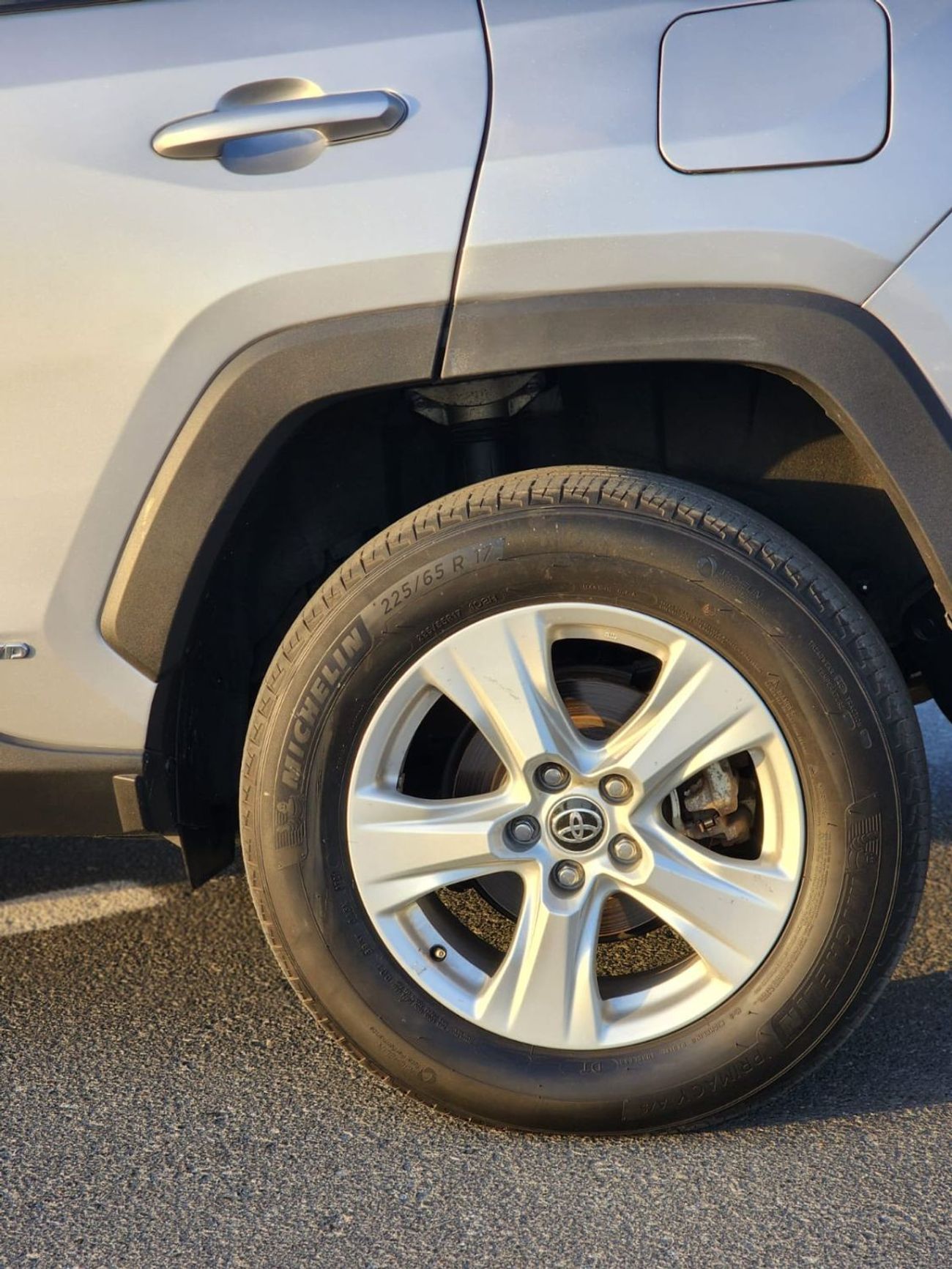 Toyota RAV4 TOYOTA RAV4 XLE HYBRID 2021 UAE OR EXPORT