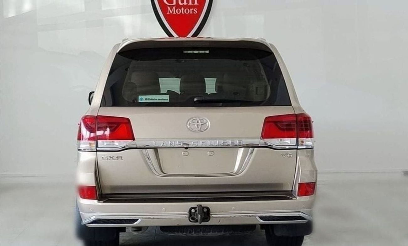 Toyota Land Cruiser GXR V6 4.0L  SUNROOF  IN EXCELLENT CONDITION