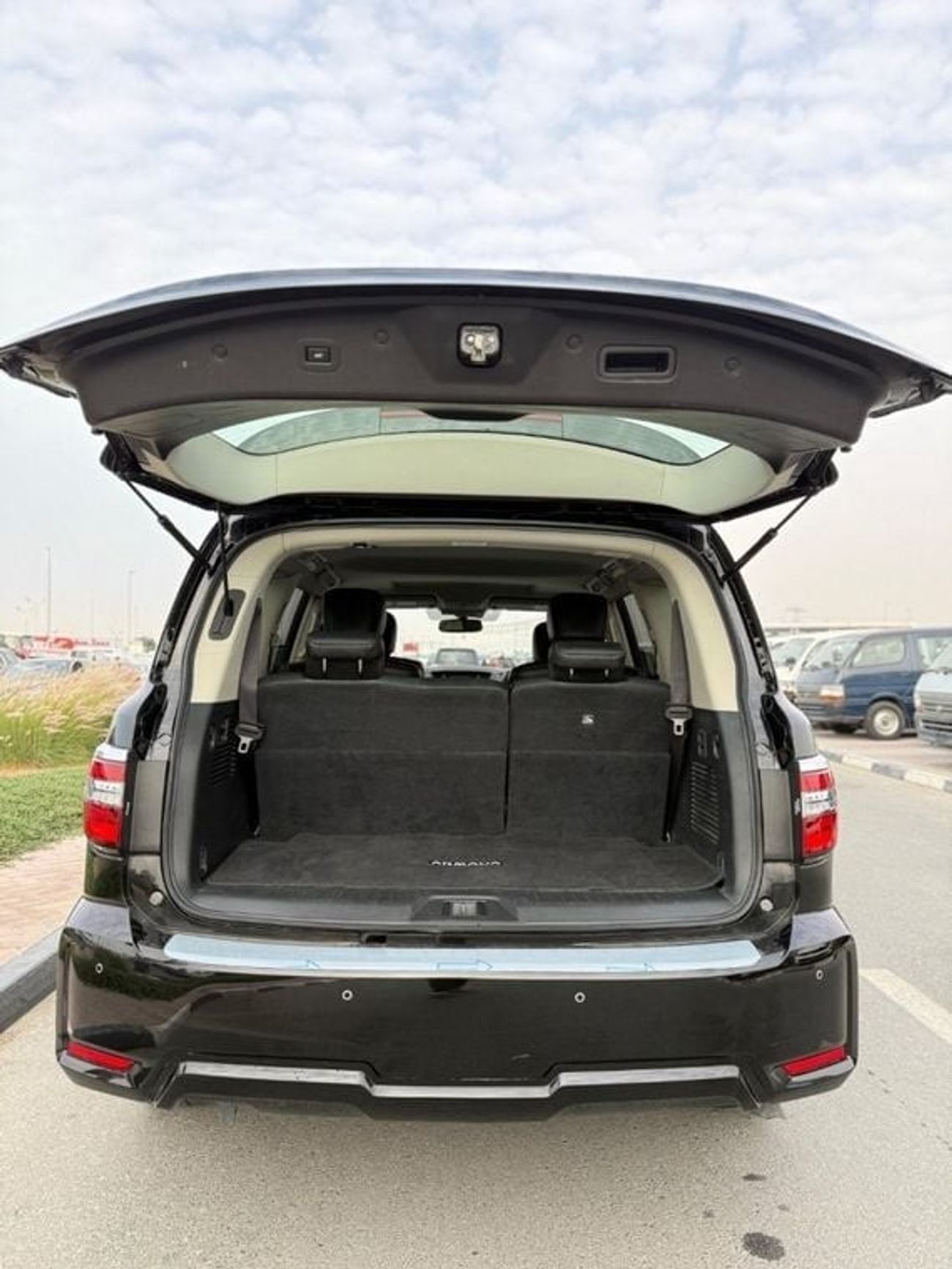 Nissan Armada SV 360 camera Sunroof low mileage