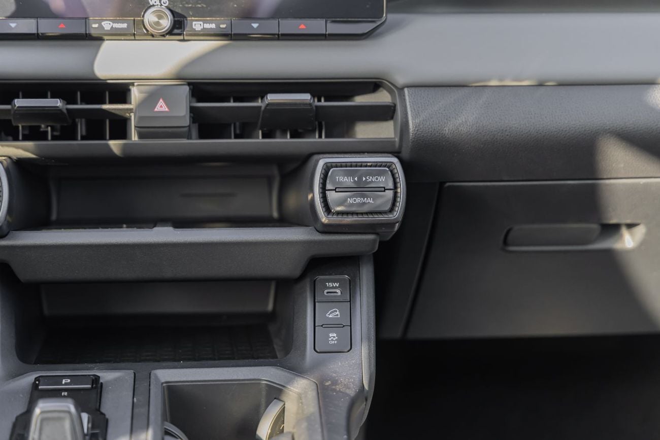 تويوتا راف ٤ Toyota RAV4 XSE | Hybrid | GCC Specs | AWD | 2.5L | White | EXPORT