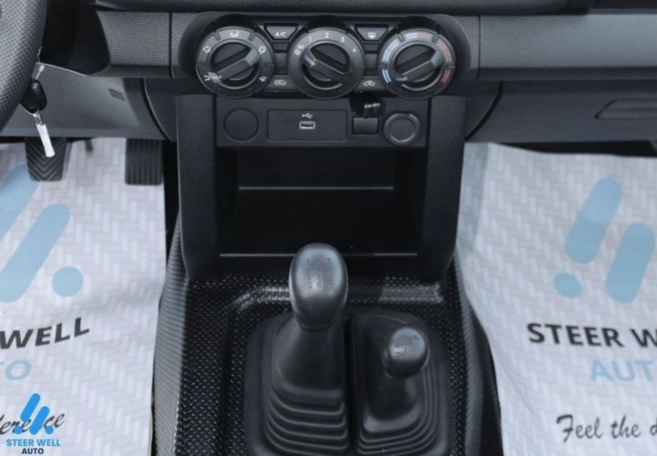 Mitsubishi L200 New Shape Only Available with us! L200 Triton GLX 2024 /2.4L Petrol 4WD Double Cab / For Export Only