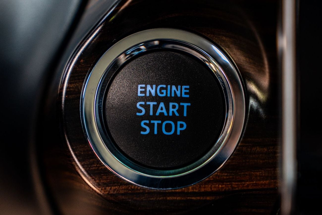 تويوتا هيلوكس Toyota Hilux  4.0-l 4WD pickup  2026 4-door cabin, automatic,