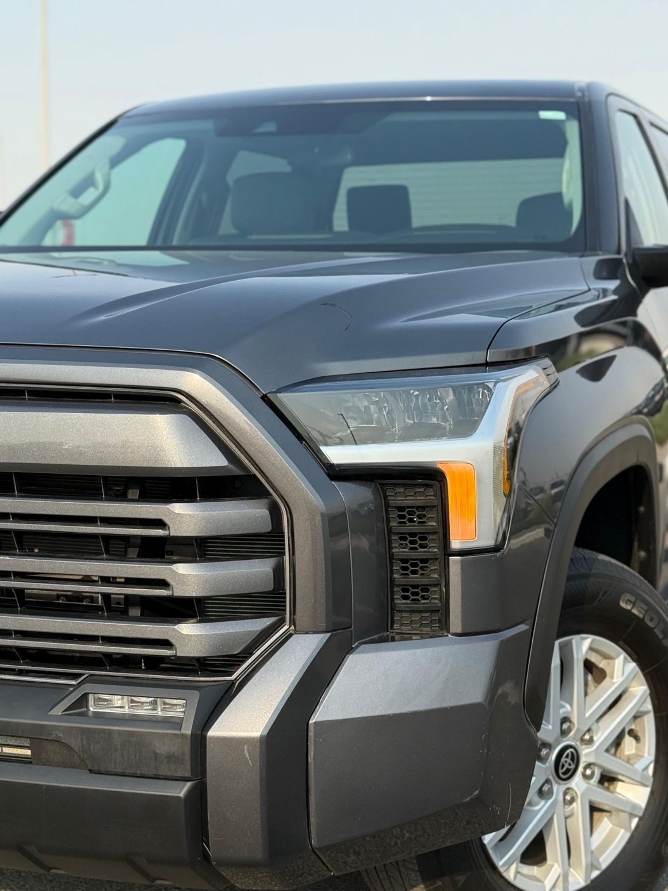 Toyota Tundra 4WD 2024