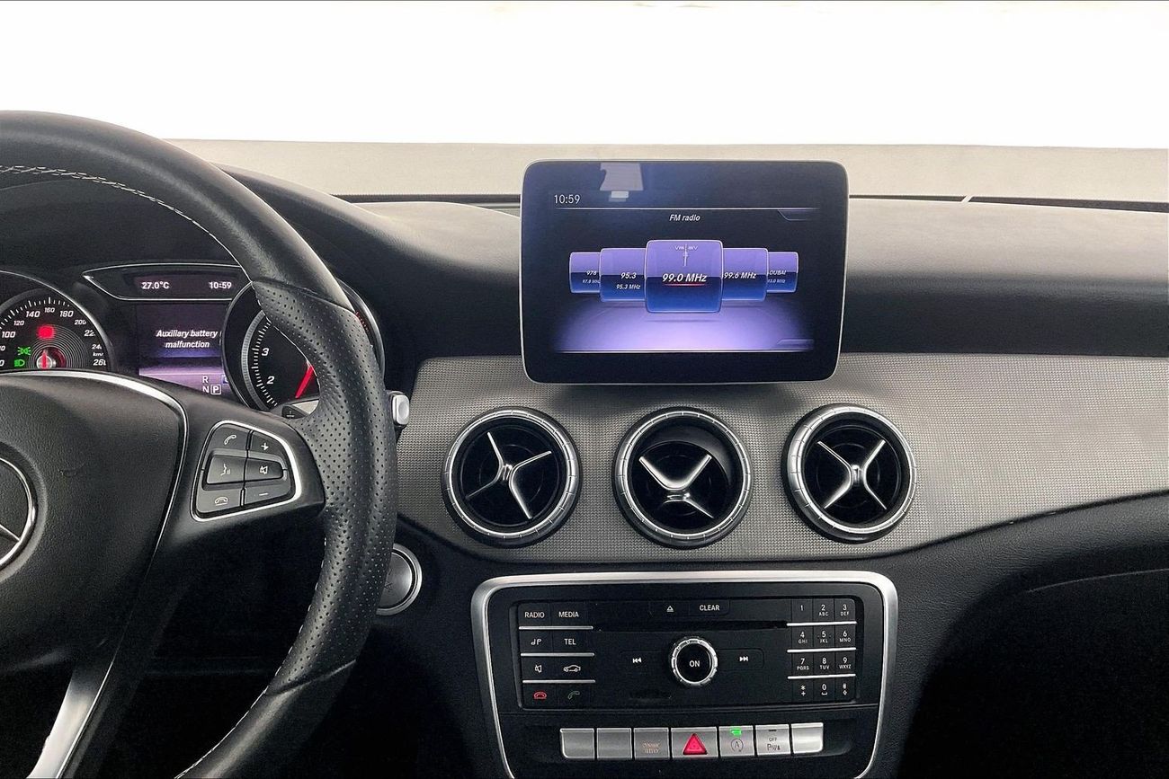 مرسيدس بنز CLA 200 Standard | National Day Celebration | شامل الضمان | 0 ﺪﻔﻋﺓ ﺃﻮﻟﻯ