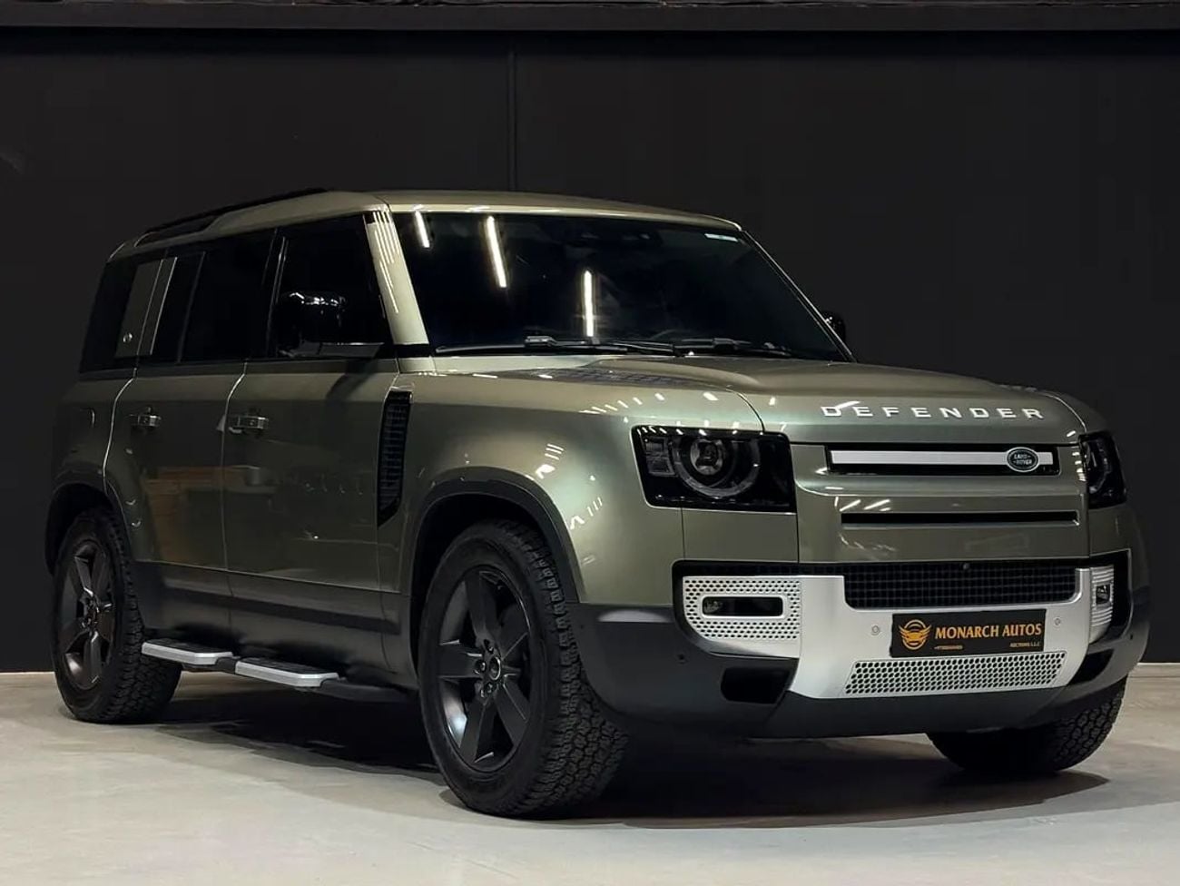 Land Rover Defender 5,259 P.M | 0% Downpayment | 110 | ONE OWNER | AGENCY WARRANTY AND SERVICE CONTRACT