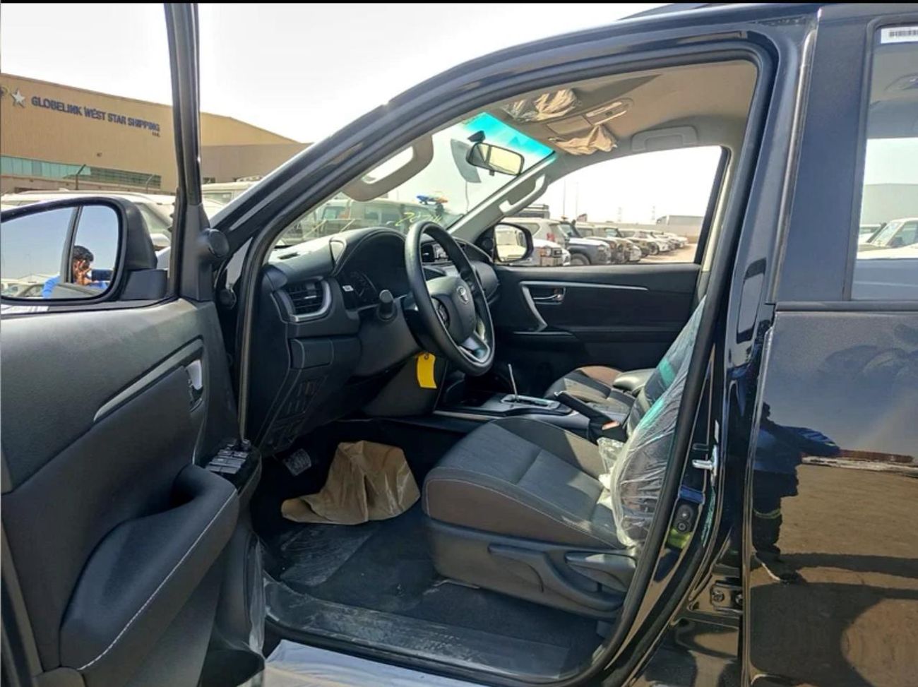 Toyota Fortuner TOYOTA FORTUNER 2.7L PETROL AUTO WD 2025