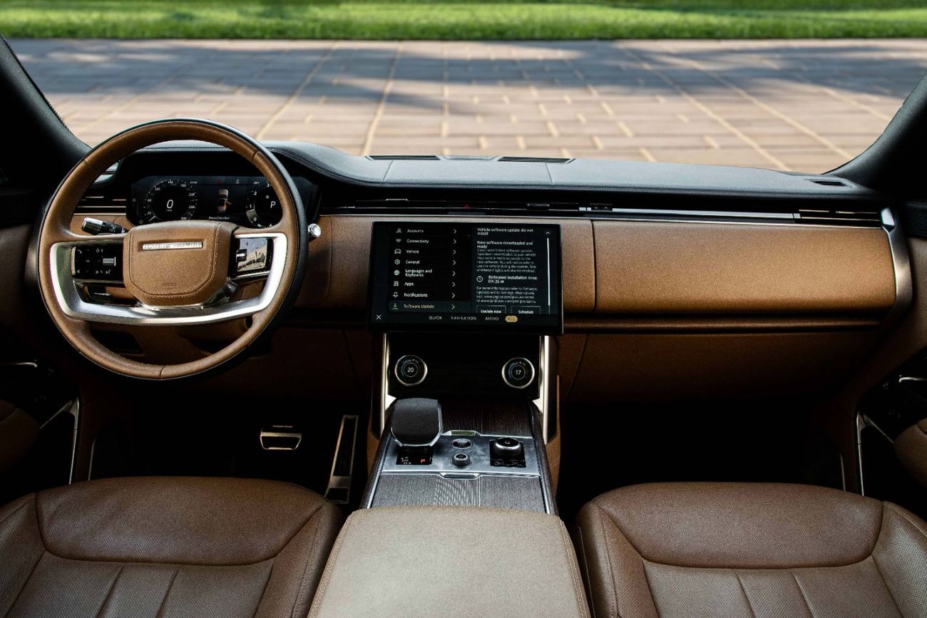 Land Rover Range Rover Range Rover Autobiography | 10,184 P.M | 0% Downpayment | Magnificient Condition!