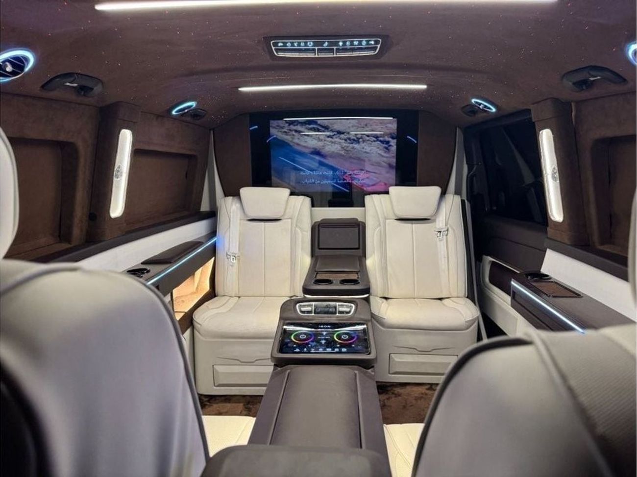 Mercedes Maybach V250 Maybach V250 GCC with Full VIP Upgrade and Maybach Exterior Kit AVAILABLE IN RIGHT OR LEFT HAND DRIVE