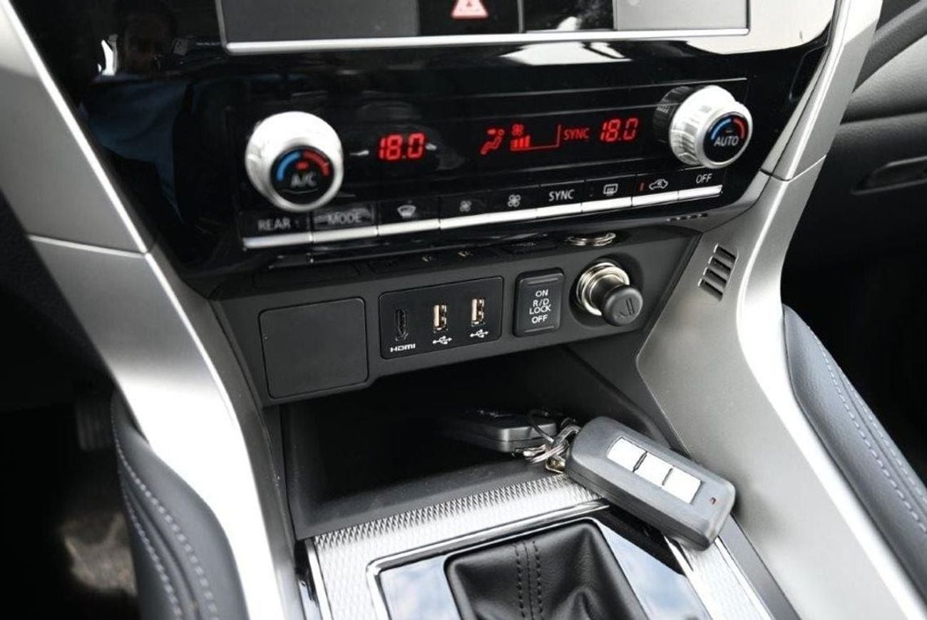 Mitsubishi Montero Sport 2025 MITSUBISHI MONTERO SPORT 3.0L PETROL AT