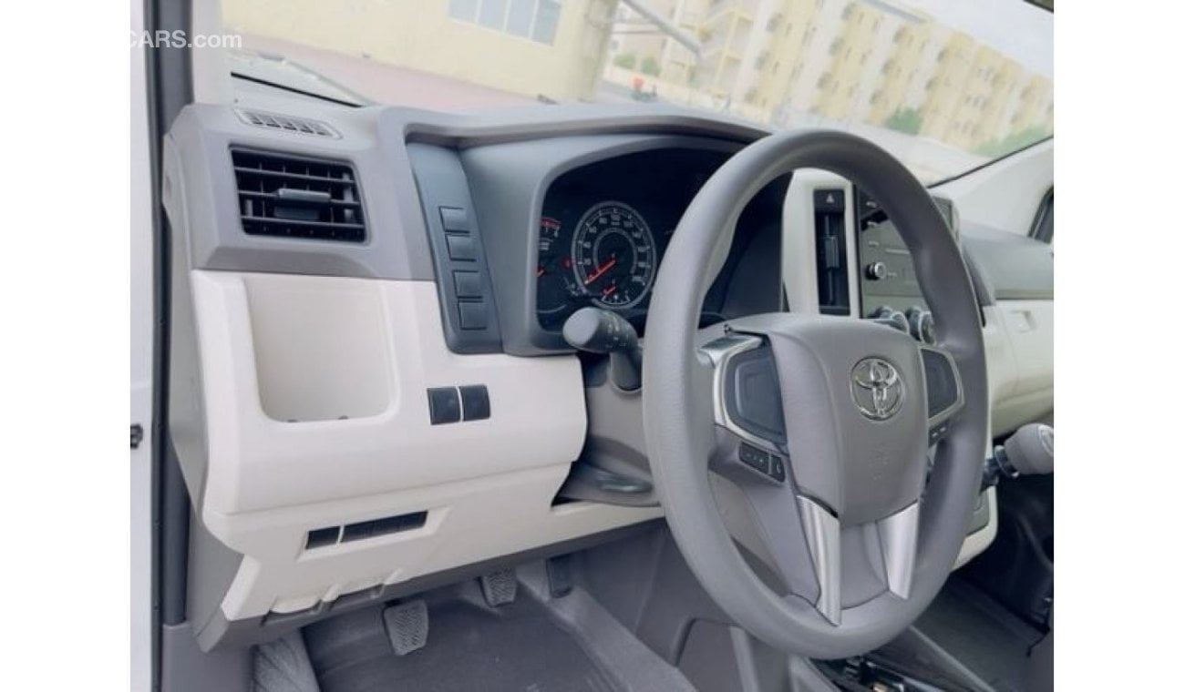 تويوتا هاياس Toyota Hiace 3.5L V6 GL High Roof Manual