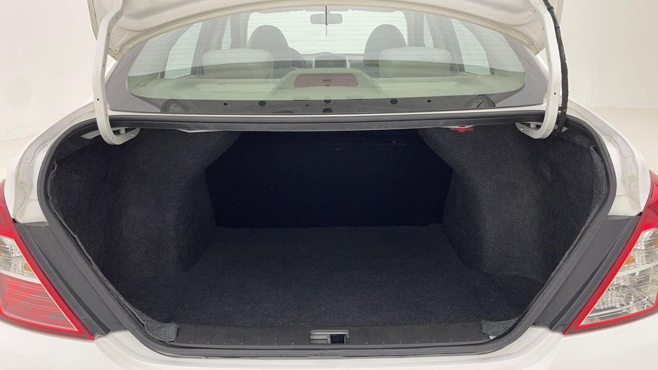 Nissan Sunny SV 1.5 | Zero Down Payment | Home Test Drive