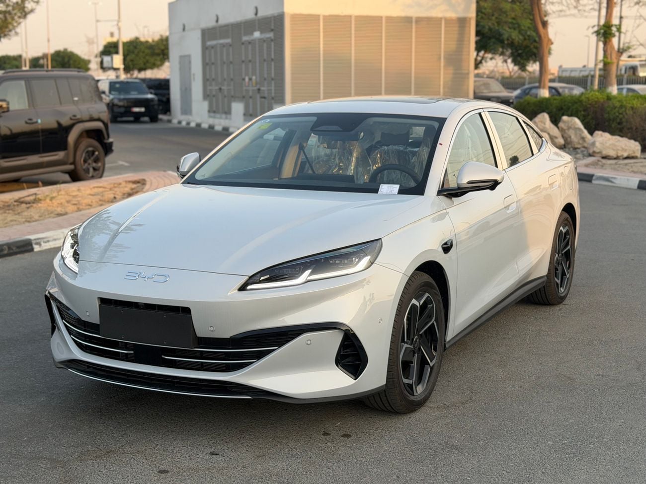 بي واي دي سيل 06 دي إم-آي Flagship DM-i 210KM