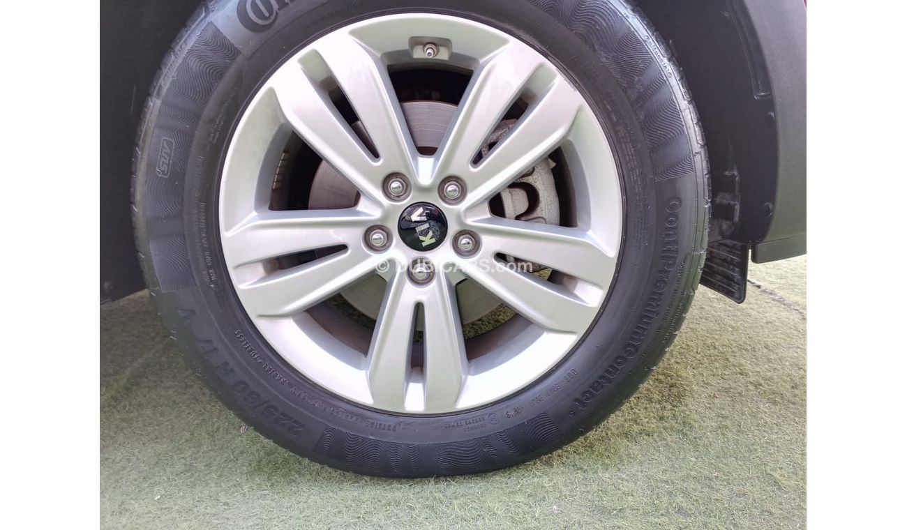 Kia Sportage Model 2019, agency paint, 1600 cc, panorama, cruise control, alloy wheels, excellent condition