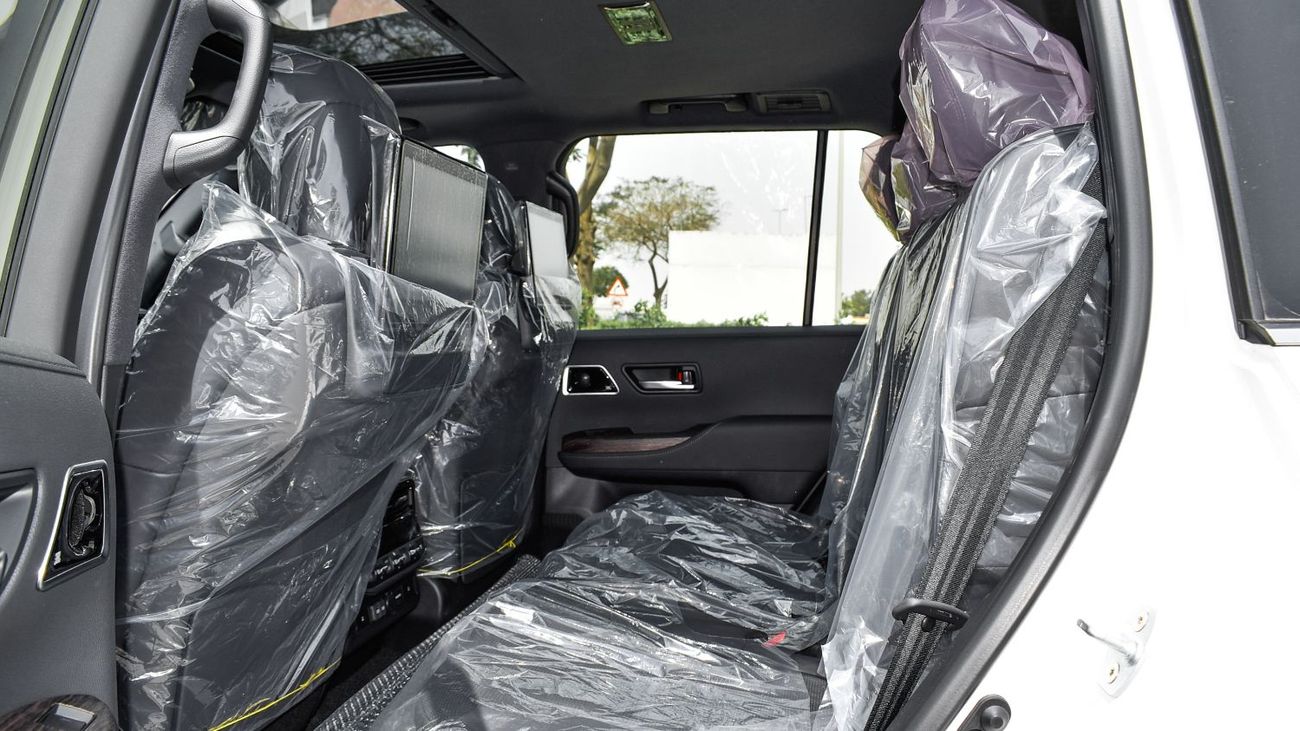 Toyota Land Cruiser ECT0076 - Toyota Land Cruiser VX - 3.5L Petrol - White/Black (Rear Seat Entertainment, Leather Seats
