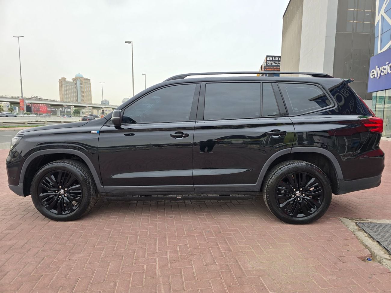 أم جي RX8 Black Edition 2.0L