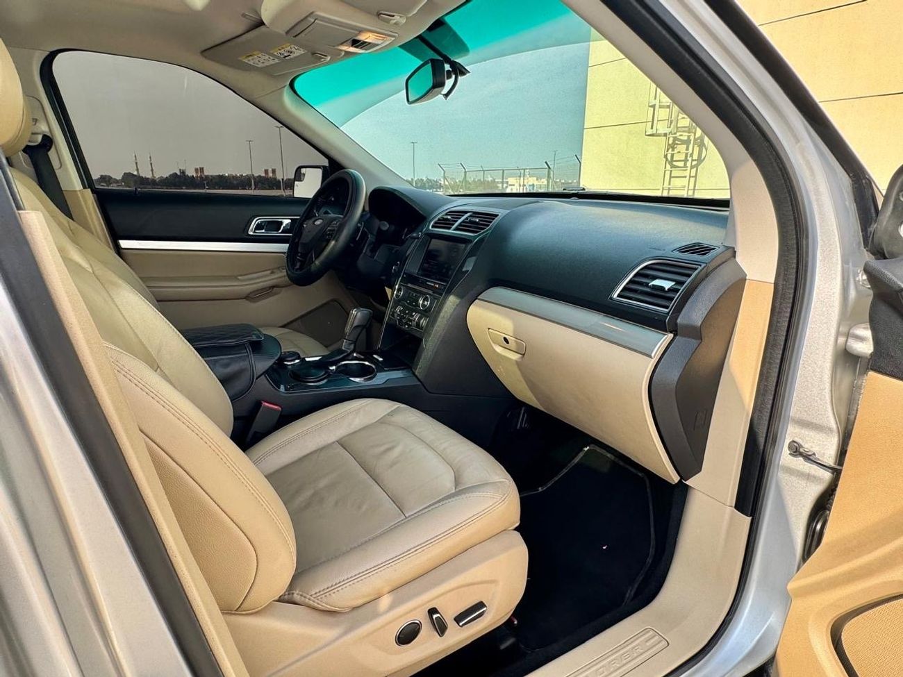 فورد إكسبلورر 2016 Explorer XLT- Panoramic Full Option,GCC