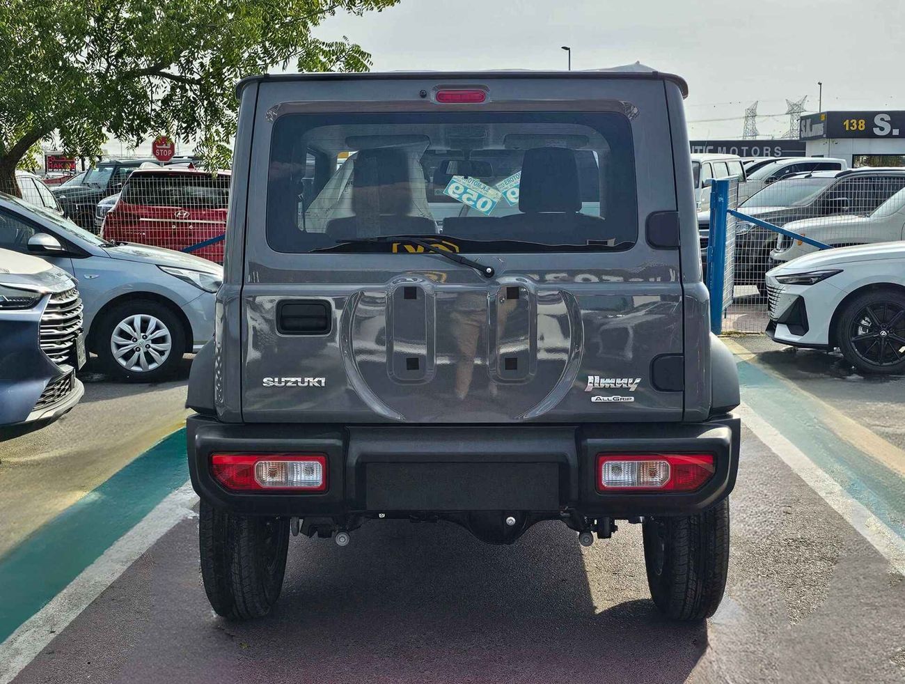 سوزوكي جيمني 1.5L  PETROL / A/T / GL ALL GRIP OFF ROAD / DOUBLE TONE / 4WD (CODE # JY15GL)