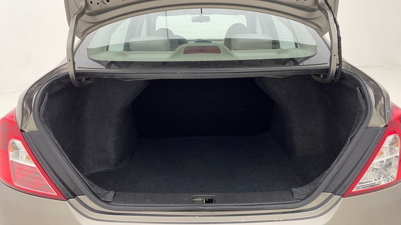 Nissan Sunny SV 1.5 | Zero Down Payment | Home Test Drive