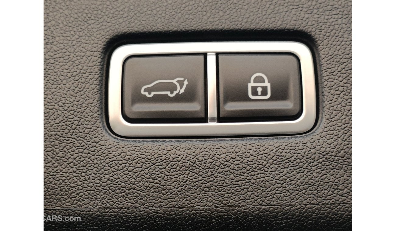 Kia Sorento 2.5 Petrol - Full Option / Auto Trunk / 19'' Alloy Rims / Sunroof & Push start  (CODE # 83774)