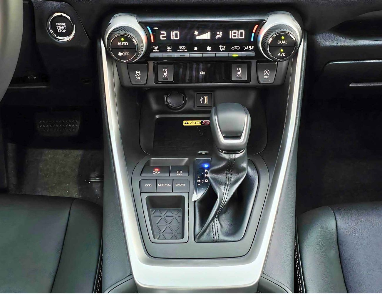 تويوتا راف ٤ STYLE PLUS /  2.0L Petrol / Driver Power Seat With Panoramic Roof / Chines Specs (CODE # 68056)