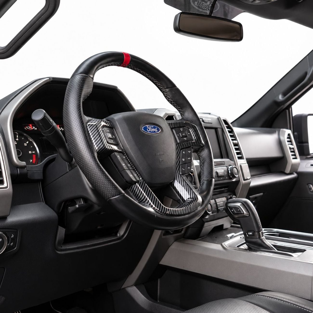 Ford F-150 RAPTOR CREW CAB LUX 3,265 P.M • 0% Downpayment • F-150 Raptor • 1 Year Warranty