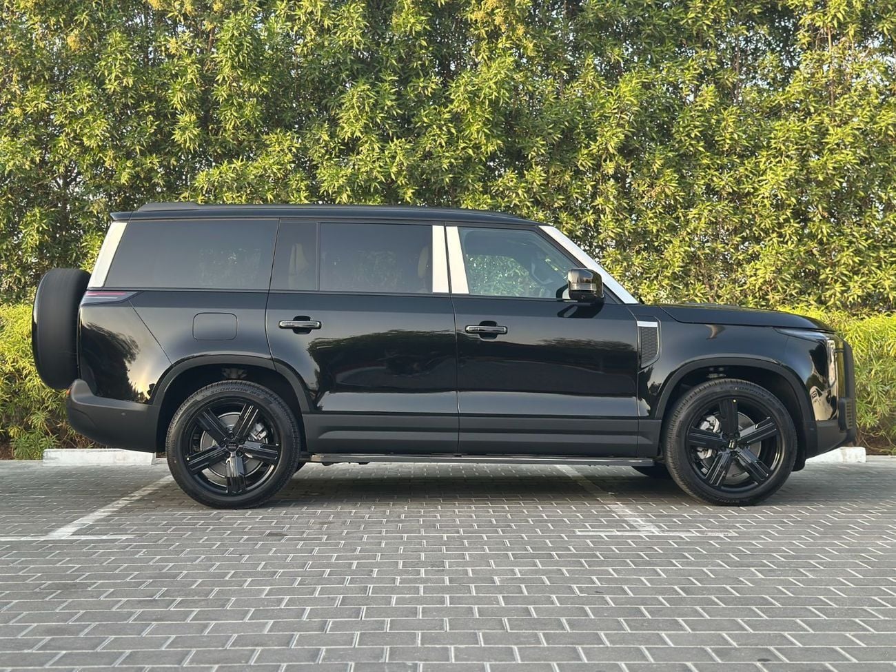ROX 01 PRESTIGE | 6 Seats VIP | Brand New | AED 3,500 monthly