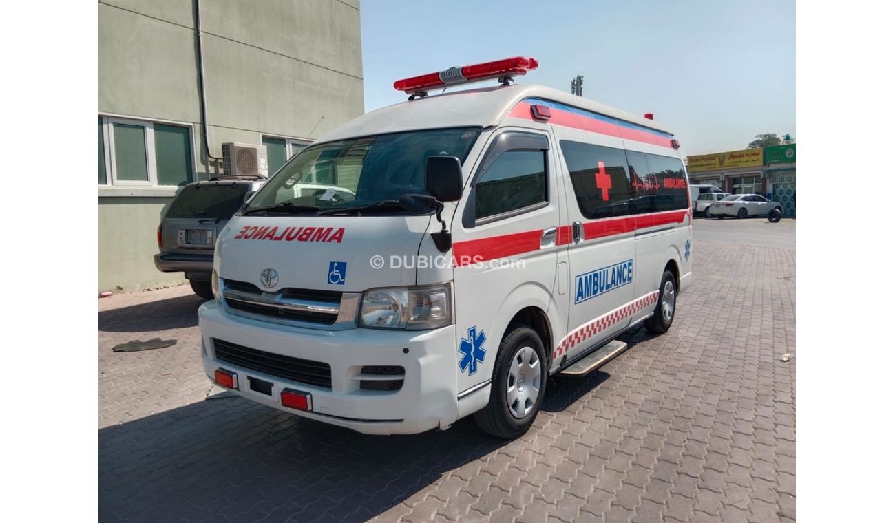 Toyota Hiace TOYOTA HIACE AMBULANCE RIGHT HAND DRIVE (PM1244)