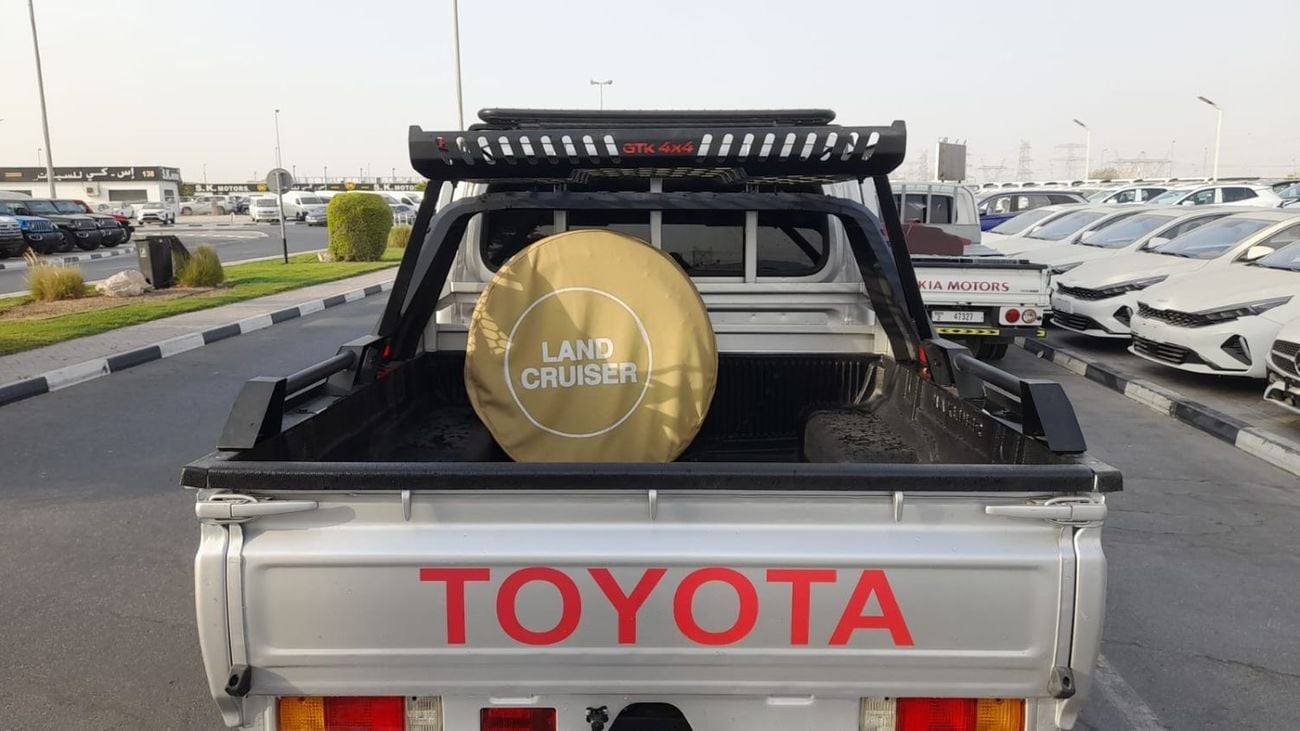 Toyota Land Cruiser Pick Up Right hand drive PICKUP GXL 4.5 V8 1VD diesel manual