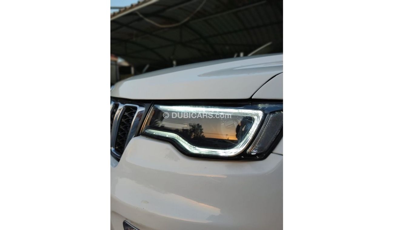 Jeep Grand Cherokee Laredo