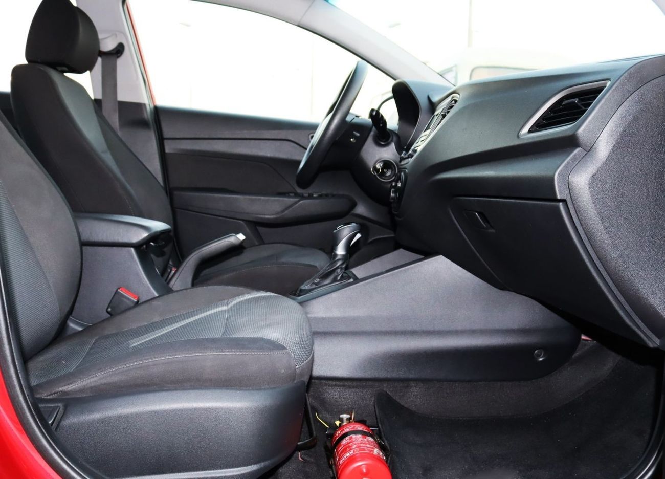 Hyundai Accent Base Hyundai Accent 2019 GCC in excellent condition without accidents
