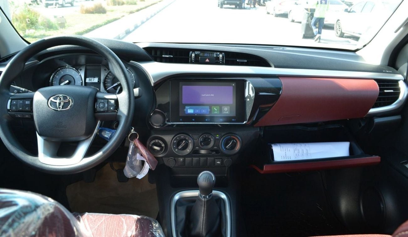 Toyota Hilux SR5 (NON GCC) 4x4 2.7L MT Petrol SR5