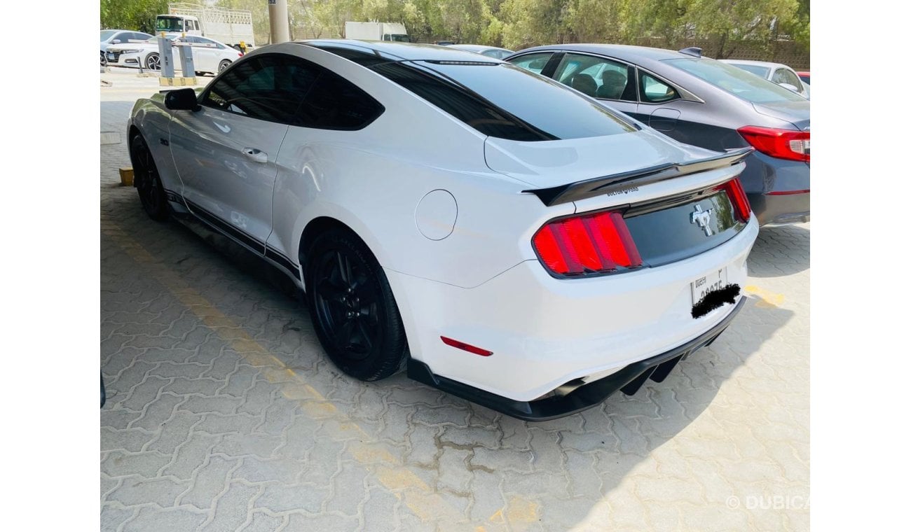 Ford Mustang FORD MUSTANG 2.3L PREMIUM CONVER