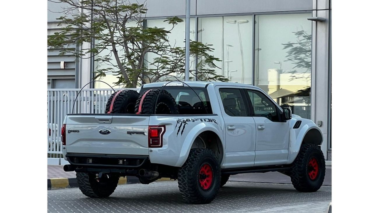 فورد إف-150 رابتور SVT رابتر لاكجري