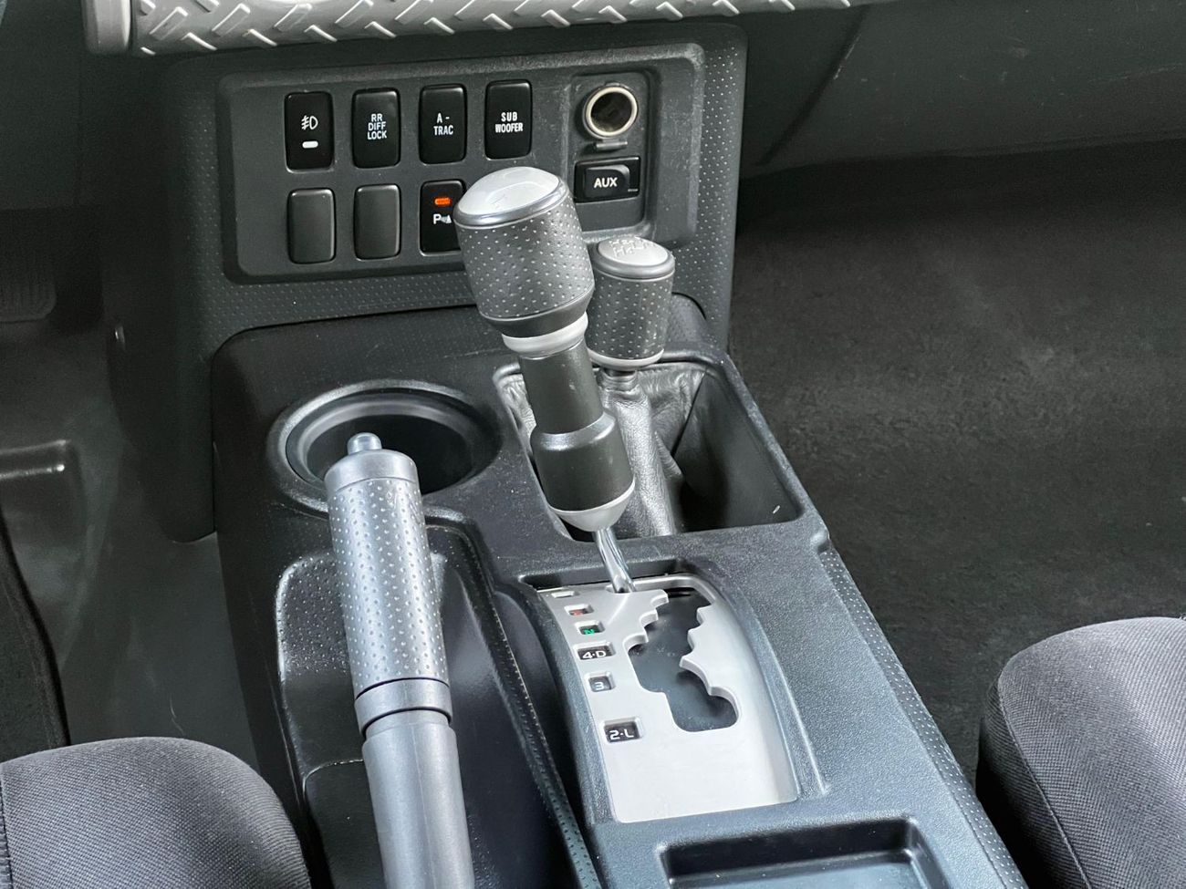 تويوتا إف جي كروزر TOYOTA FJ 2008 GCC GOOD CONDITION INSIDE OUT SIDE