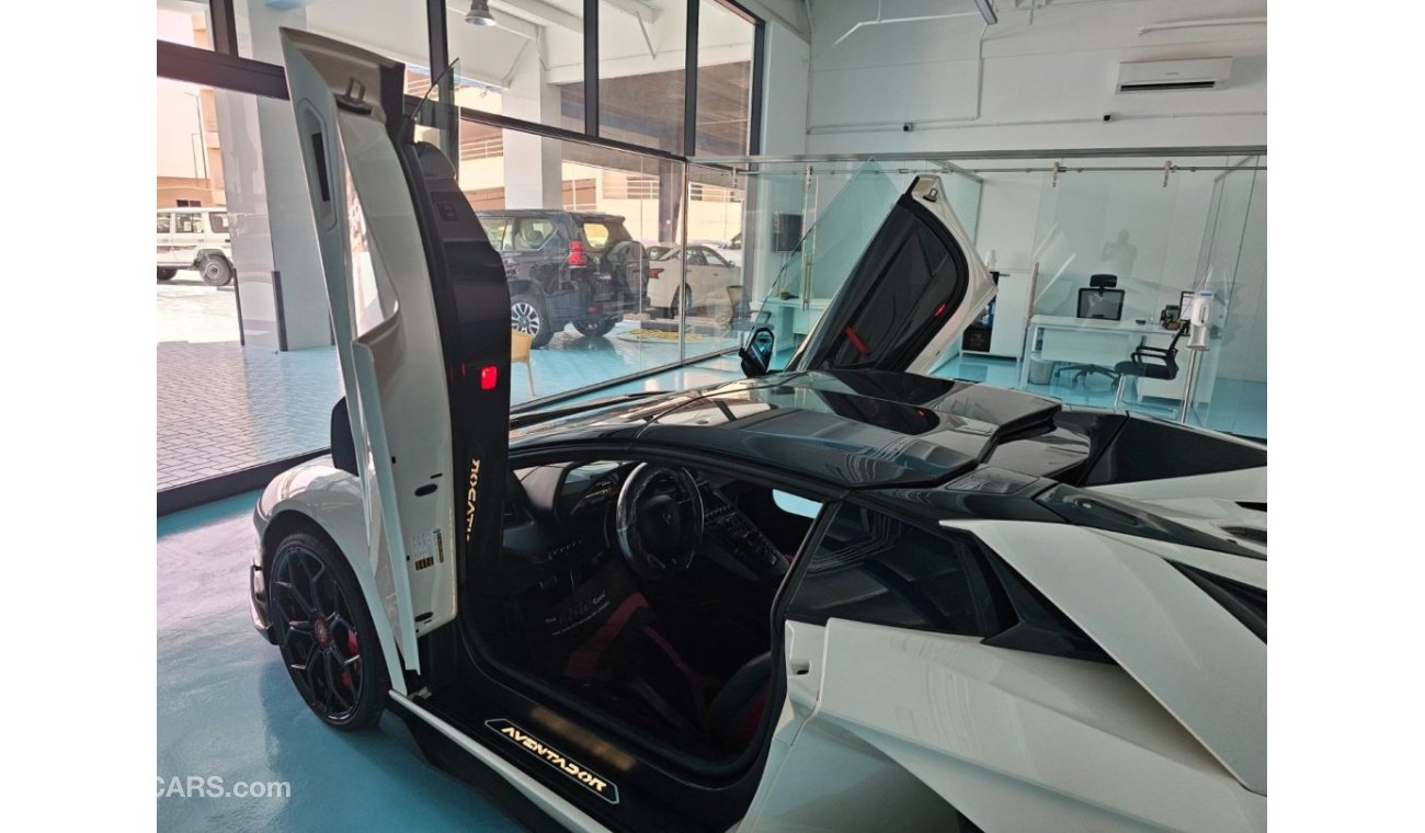 Used Aventador LP7704 SVJ, 2dr Coupe, 6.5L 12cyl Petrol