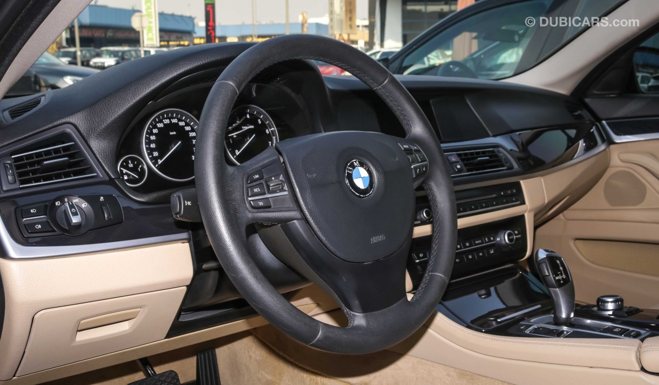 BMW 520i i