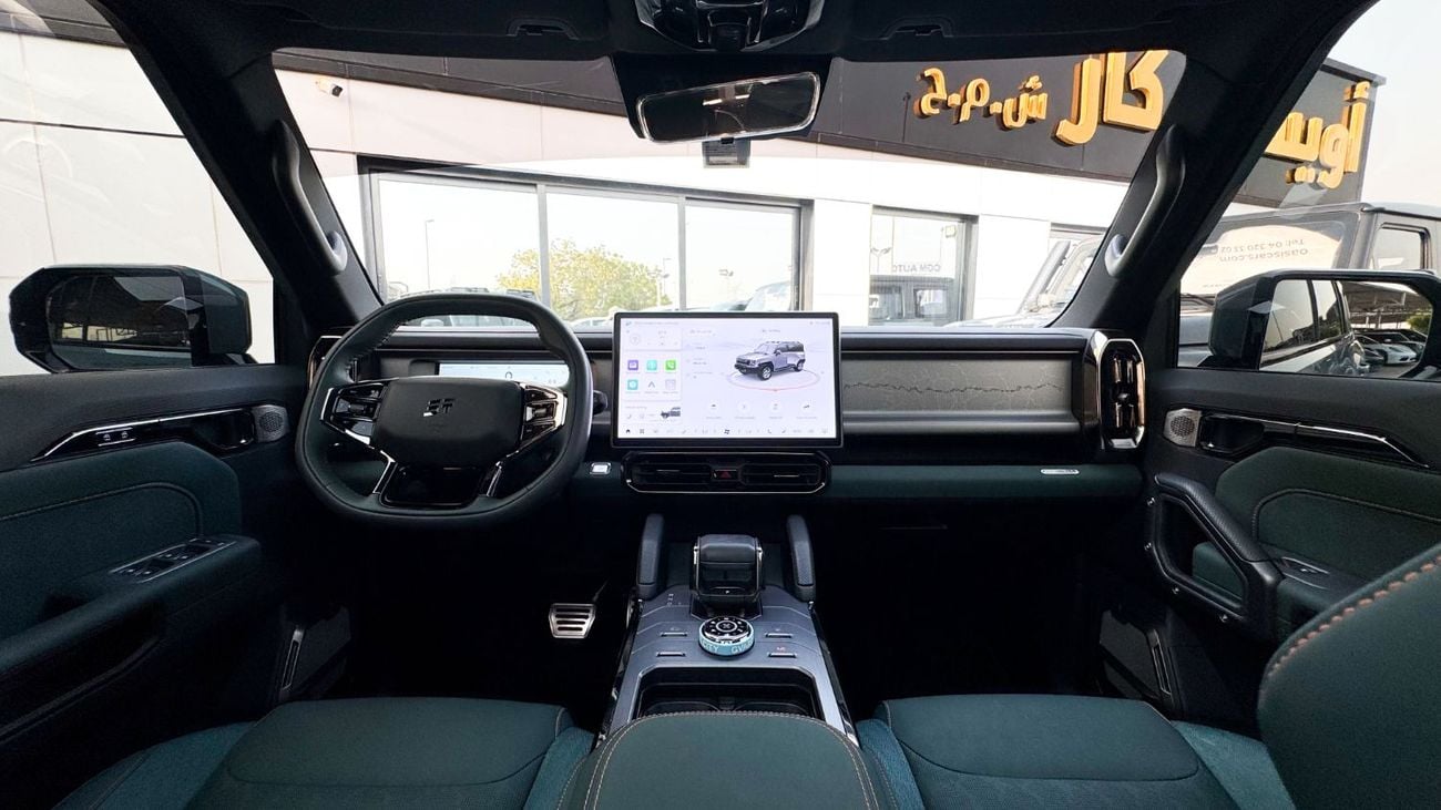 Jetour T2 LUX 2025 GCC Low Mileage 2.0L Turbo 4 Cylinders Agency Warranty Full Service History