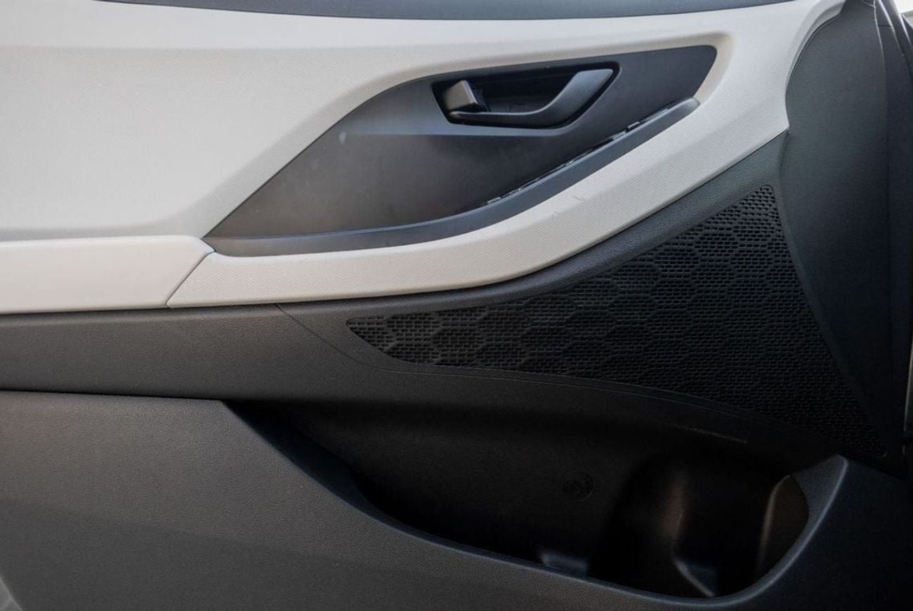 Hyundai Creta Std 1.5L Hyundai Creta 2022 GCC under Warranty with Flexible Down-Payment.