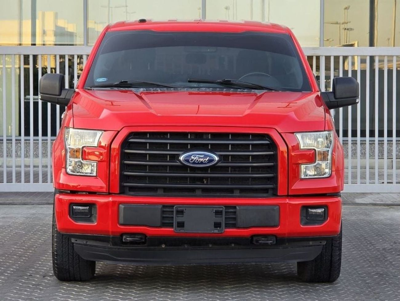 Ford F 150 XLT 5.0L (396 HP) FORD F-150 2017 GCC V8 PERFECT CONDITION