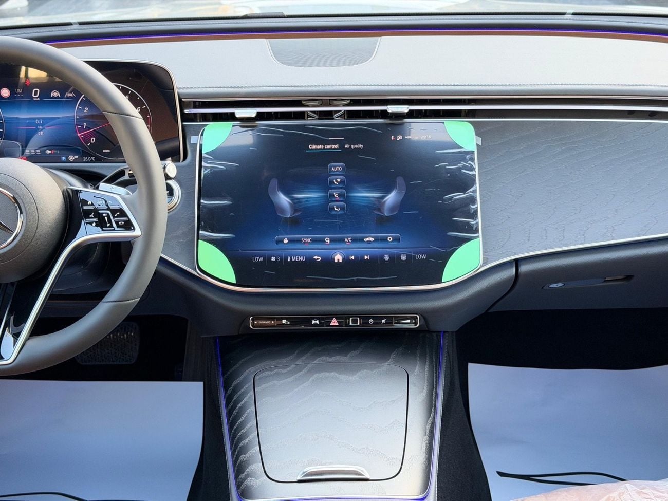 مرسيدس بنز E200 STD 2.0L