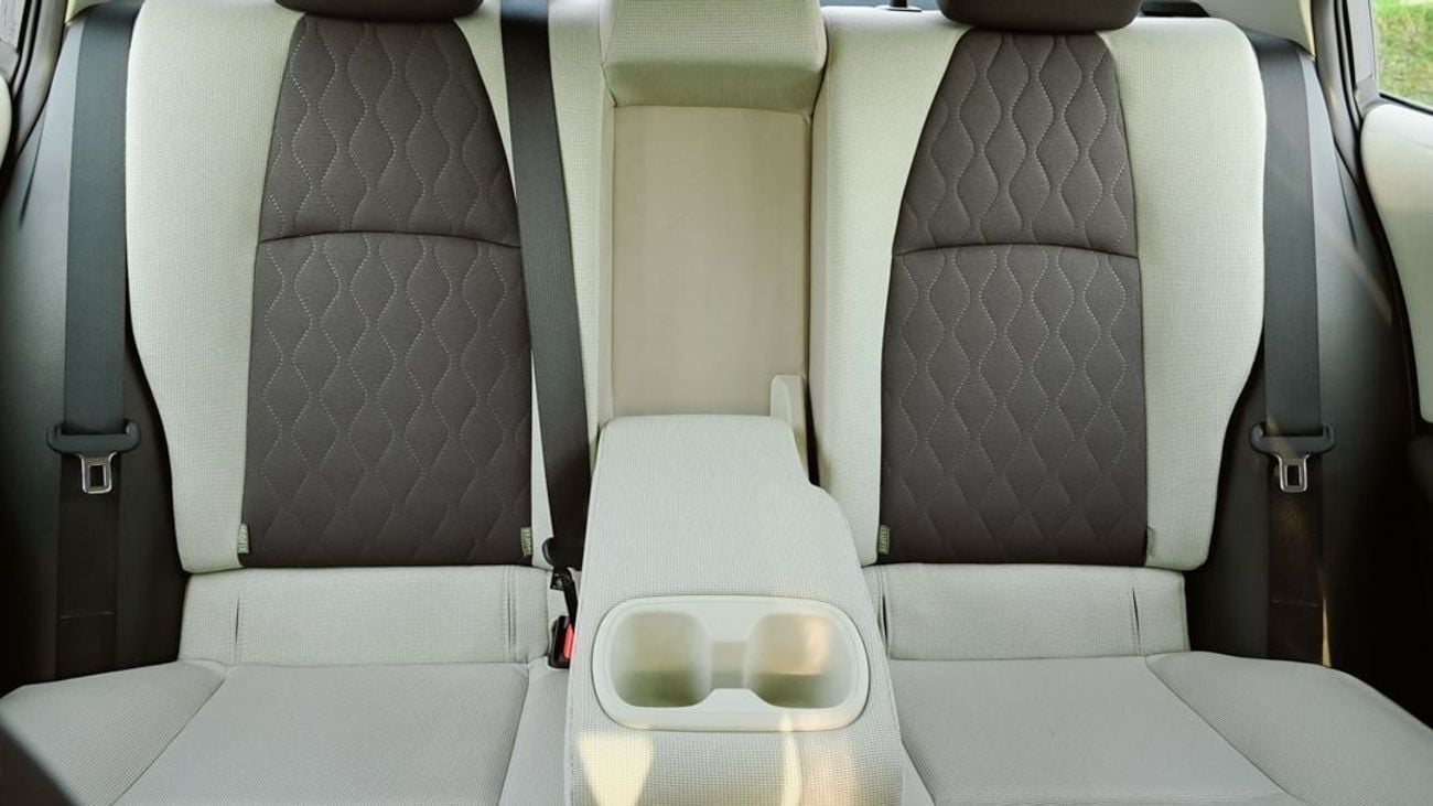 تويوتا كورولا TOYOTA COROLLA GLI 1.8 HYBRID -2024