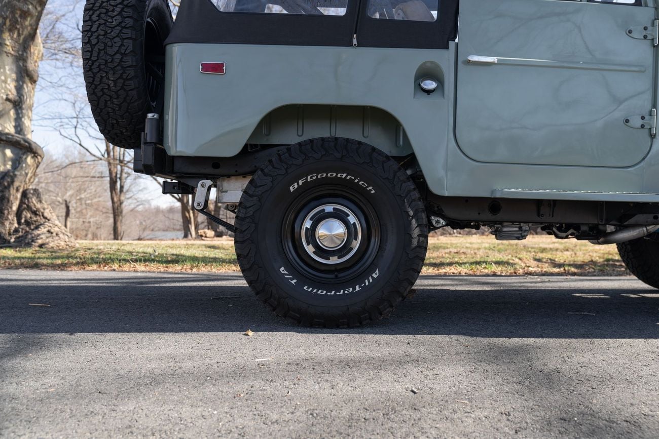 Toyota FJ Cruiser LS3 Swap, 5 Speed Manual, Restomod