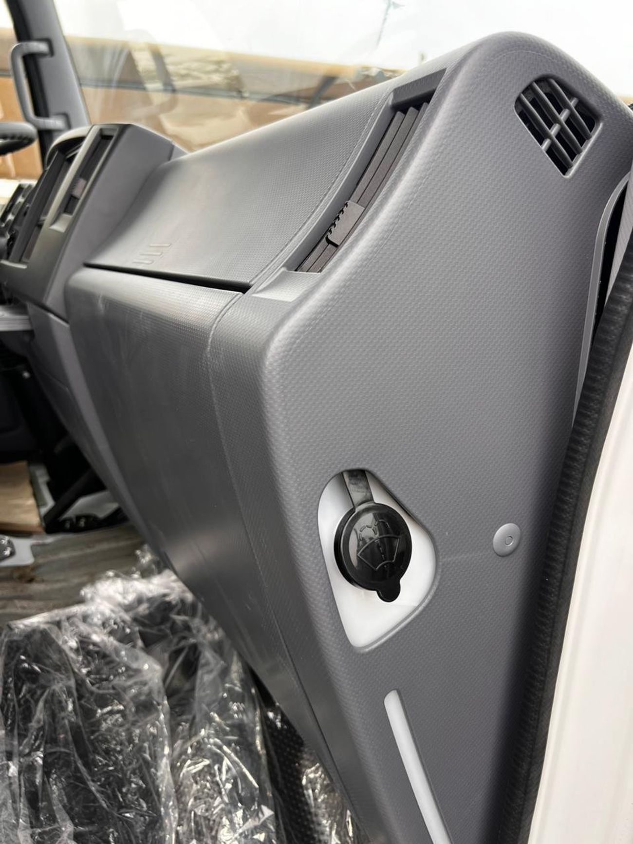 Isuzu NPR iSUZU REWARD-NPR 2025