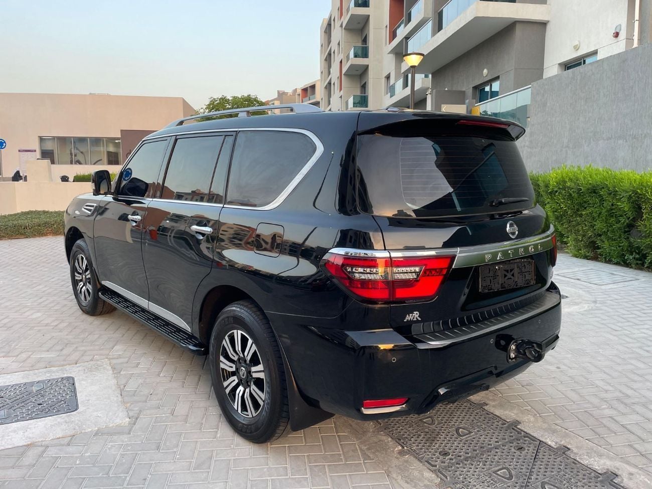 نيسان باترول LE Platinum 5.6L