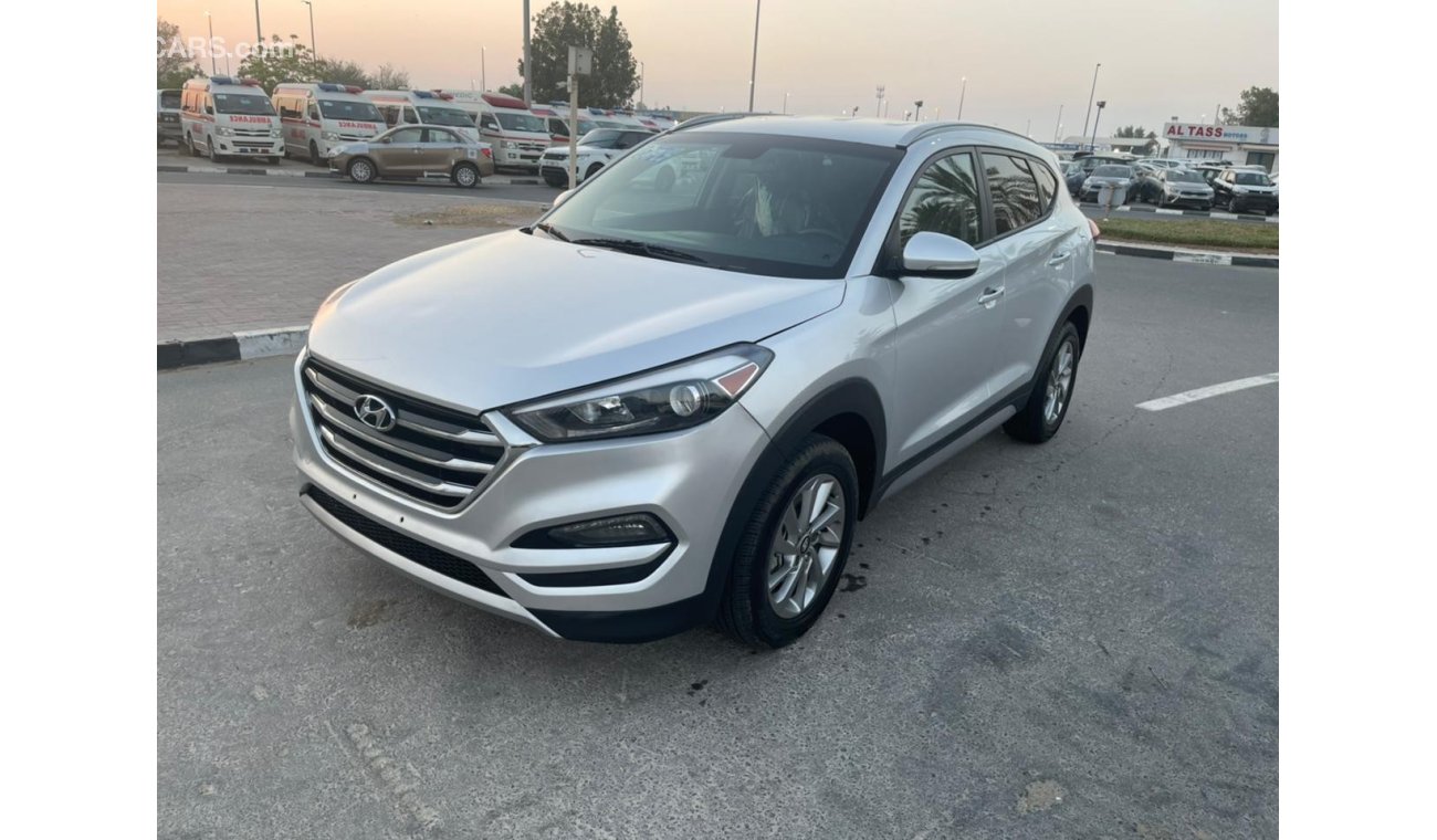 Hyundai Tucson SE PLUS