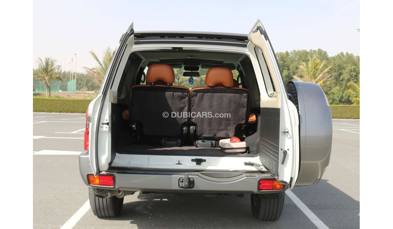 نيسان باترول سوبر سفاري 2019 | PATROL SUPER SAFARI M/T - 4800 VTC - SUV 4X4 WITH GCC SPECS AND EXCELLENT CONDITION
