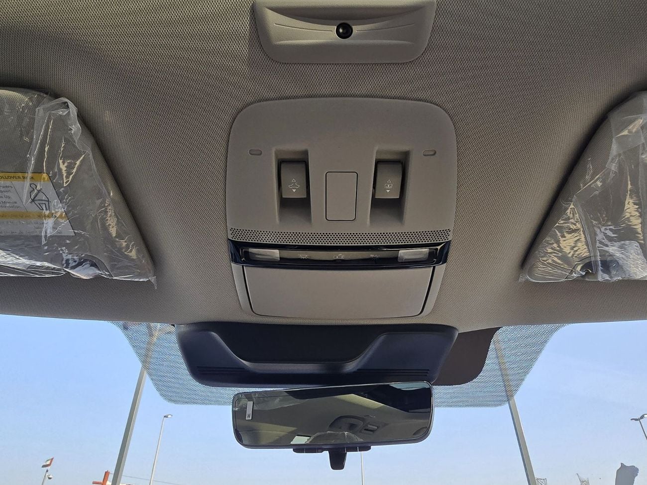 Nissan Patrol LE PLATINUM CITY Nissan patrol platinum full option 3.5l T A/T V6  4WD Gcc black color inside beige