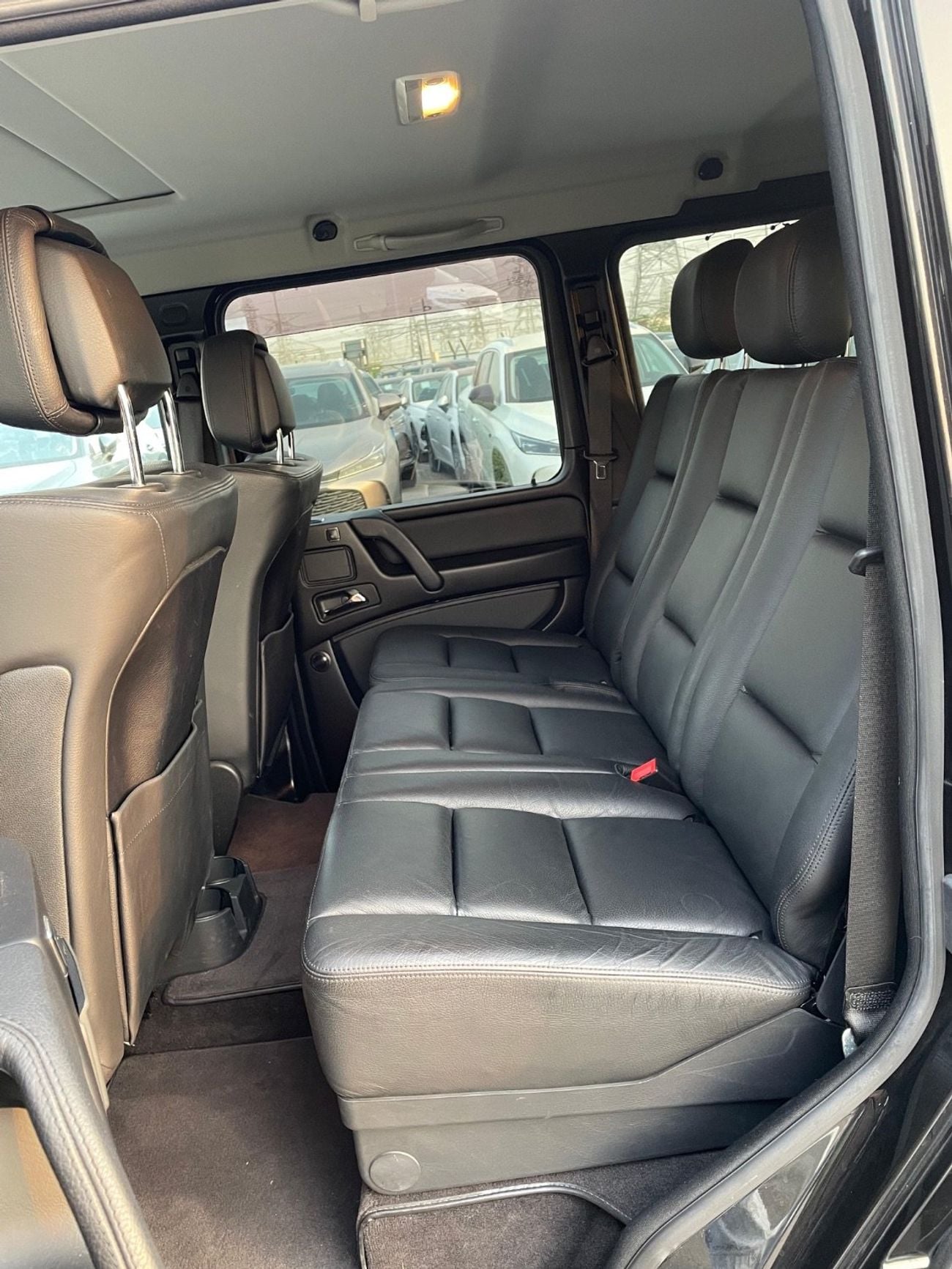 Mercedes Benz G550
