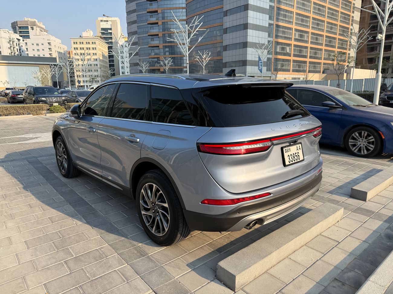 Lincoln Corsair Std 2.0L