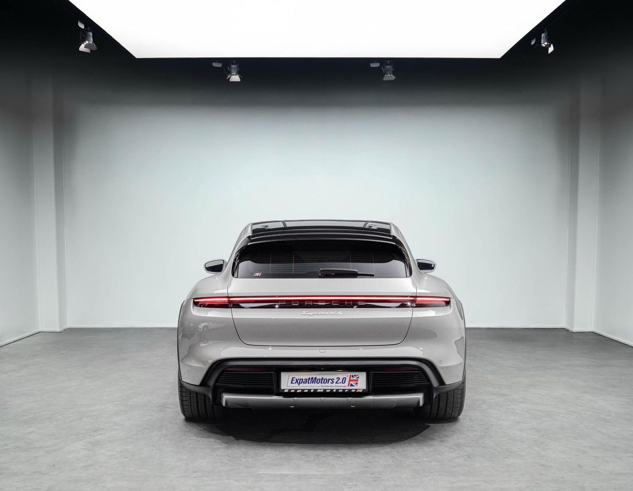 بورش تايكان 4S Cross Turismo